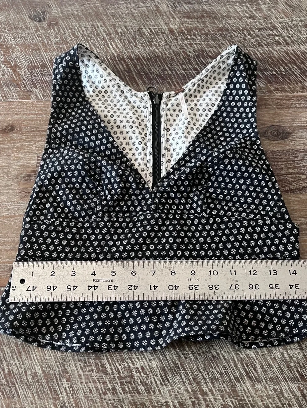 Free People Floral Peplum Top Size 4 Black White Sleeveless V Neck Zip Back Boho